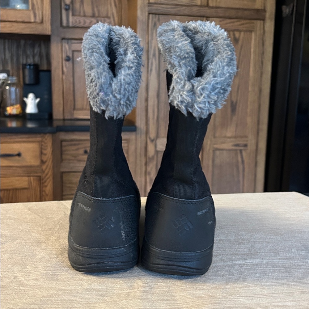 COLUMBIA Ice Maiden II Slip Boot Suede Waterproof Winter Snow Black women’s 6 - Picture 4 of 7